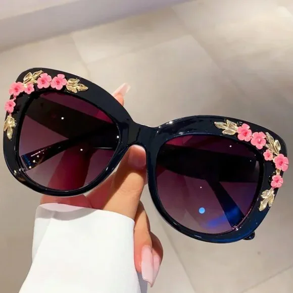 New! Vintage-Style Sunglasses with Sculpted Floral Detail - Black - Picture 1 of 4